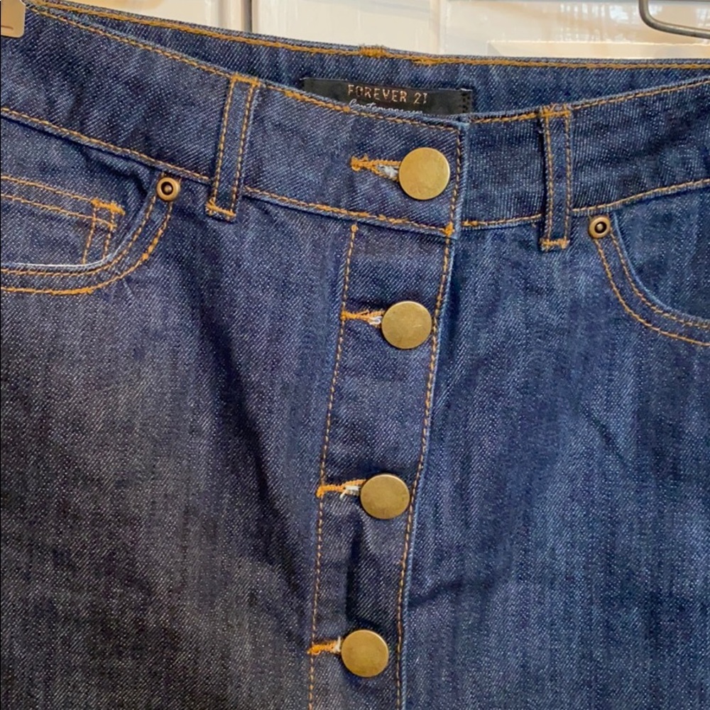 Medium jean button down mini skirt - Picture 2 of 3